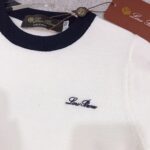 로로 피아나 LP 올드머니 아동 투라인 원넥 니트 반팔 티셔츠 - 이미지 3