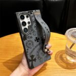 크롬하츠 십자가 손목끈 MagSafe 자석 폰케이스 빈티지 데님 가죽 충격방지 갤럭시 커버 - 이미지 4