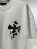 크롬하츠 수묵화 십자가 핫스톤 패치 반팔 티셔츠 남녀공용 블랙 화이트 루즈 라운드넥 티 - 이미지 5