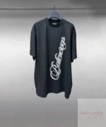 발렌시아가 기울어진 캘리그라피 하트 문자 반팔티 OS 하이넥 루즈핏 남녀공용